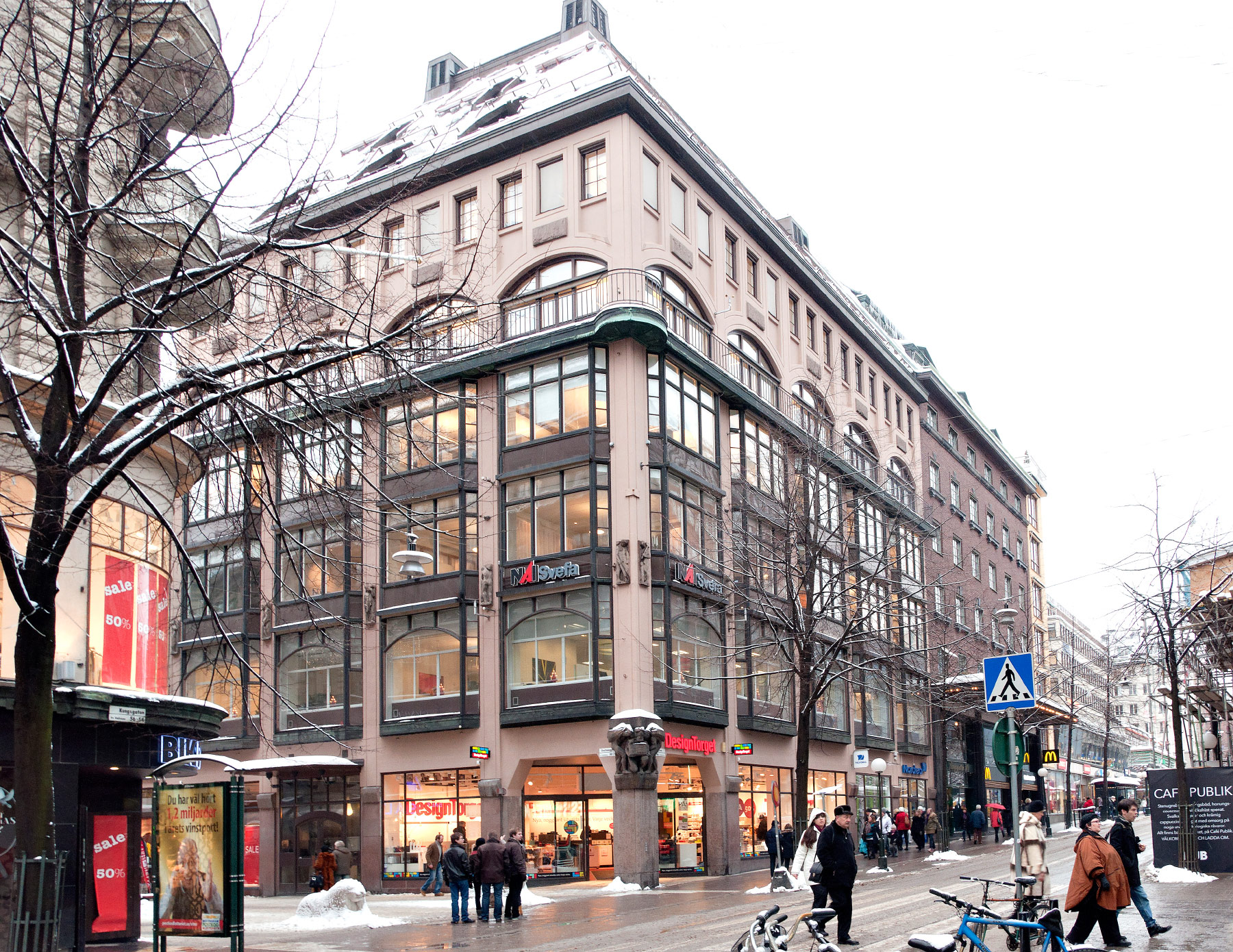 Kungsgatan 52, Stockholm (Photo License: CC-BY-SA-3.0 )